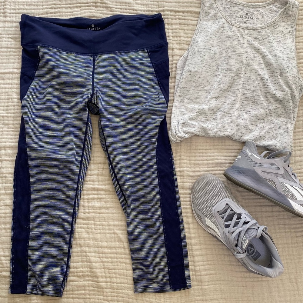 Athleta blue and yellow capri pants